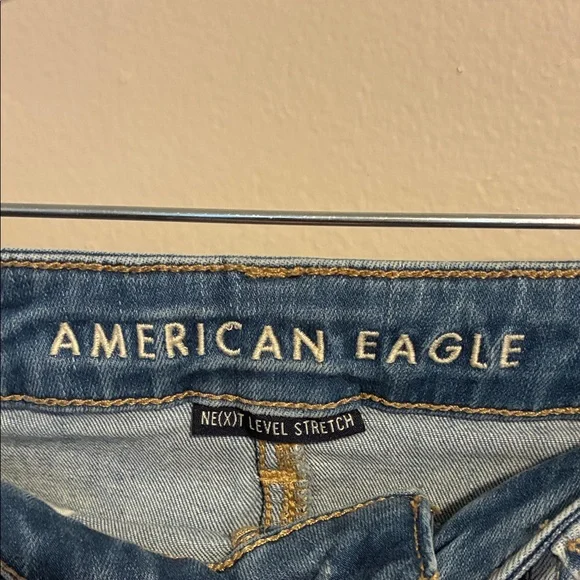 American Eagle Outfitters High Rise Blue Jeans - Picture 4 of 5